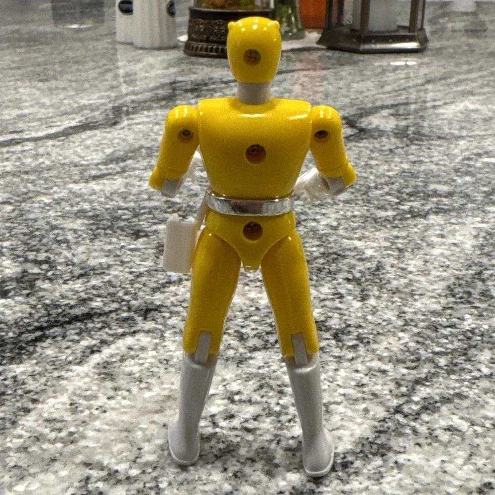 Vintage Power Rangers YELLOW RANGER 4.5